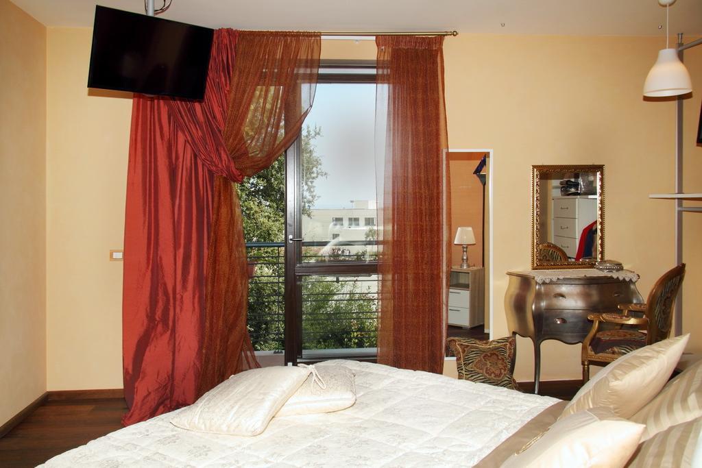 B&B Villa Il Sughero Monopoli Exteriör bild